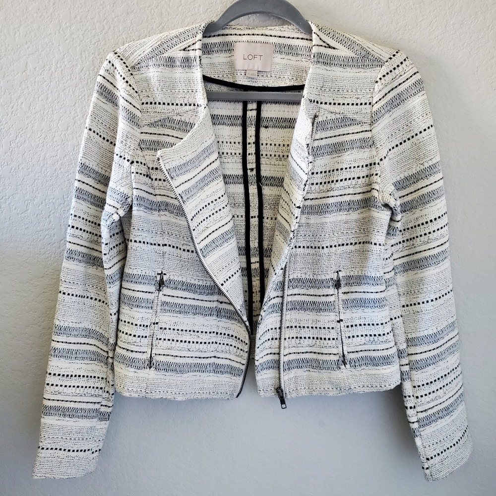 Ann Taylor LOFT tweed like zip up blazer